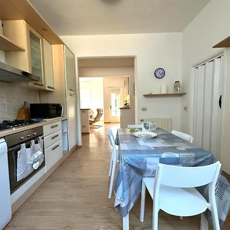 Casa Mare Marco Διαμέρισμα Follonica